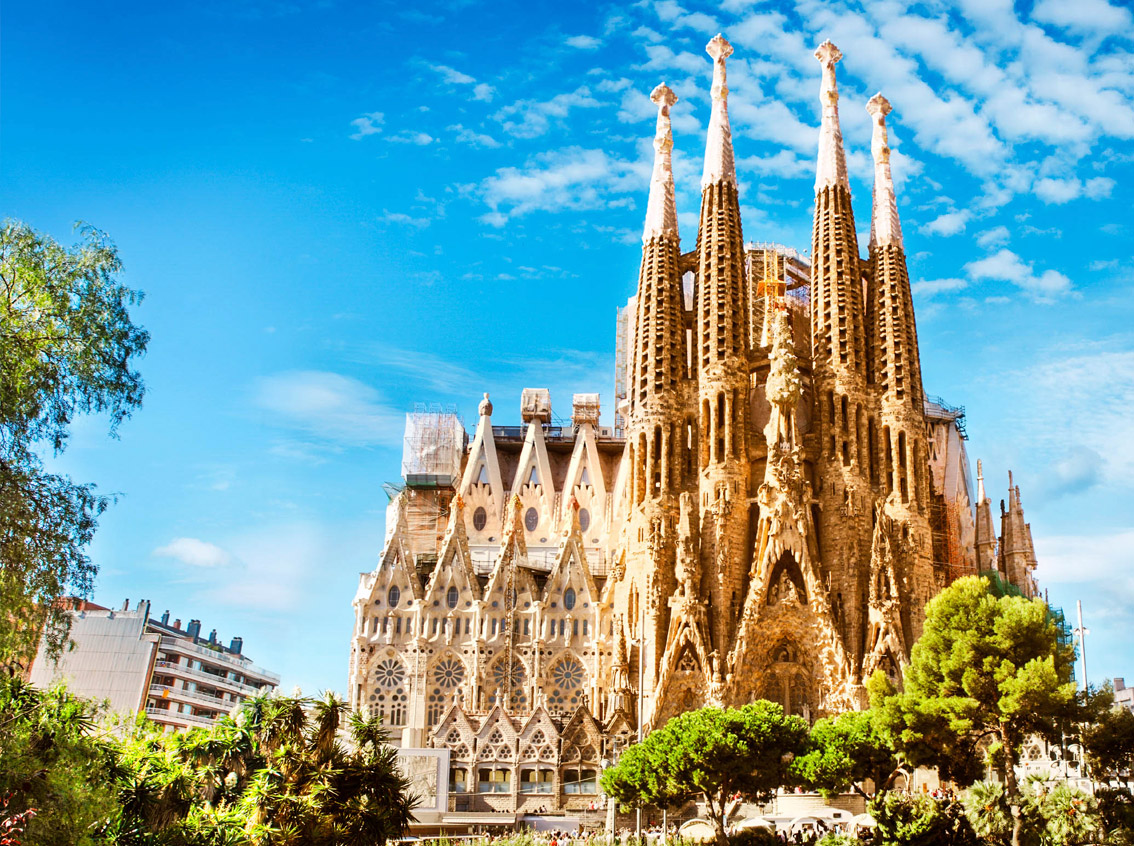 img catalonia sagrada familia